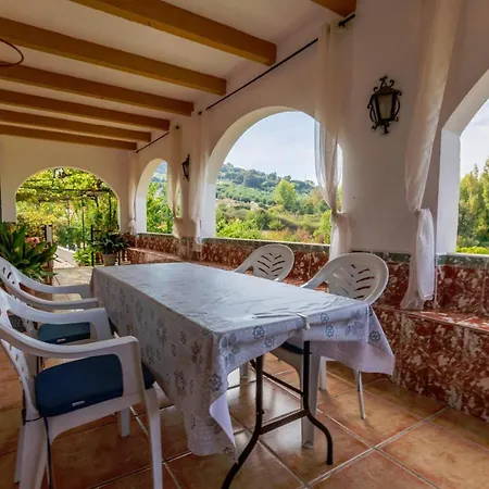 Casa Jurinea Alzar Сasa de vacaciones Torres (Jaen)