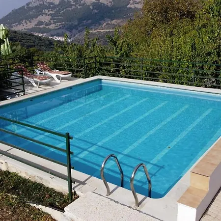 Casa Jurinea Alzar Сasa de vacaciones