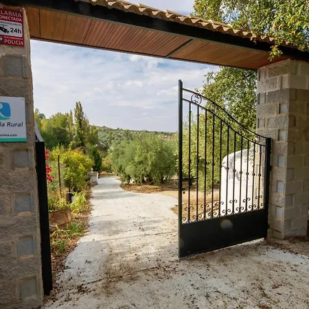 Casa Jurinea Alzar Сasa de vacaciones Torres (Jaen)
